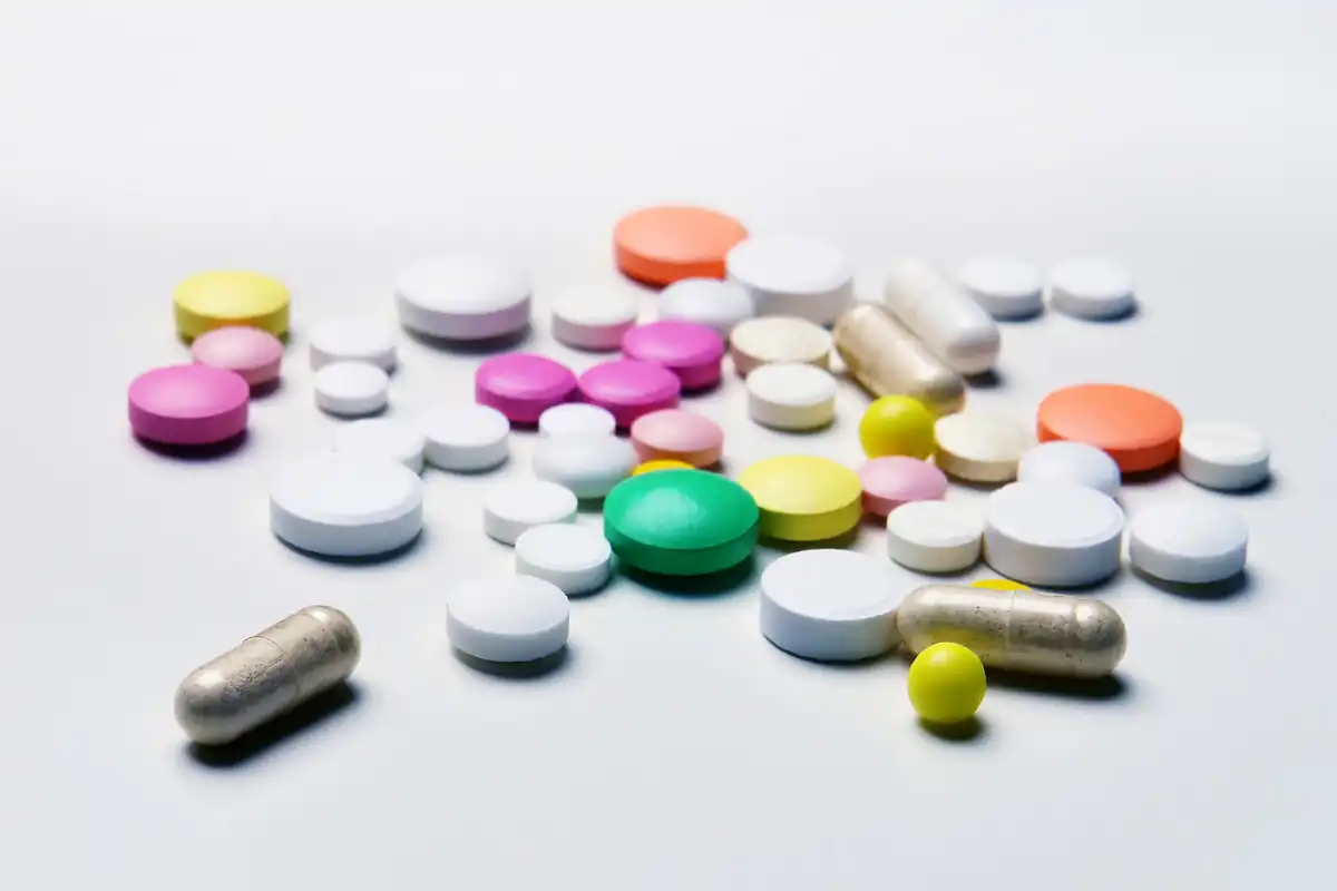 Is White Al2O3 Thickener Suitable for Use in Pharmaceutical Products?