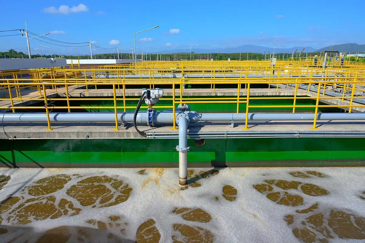 What are the Common uses of CAS 9003-5-8?