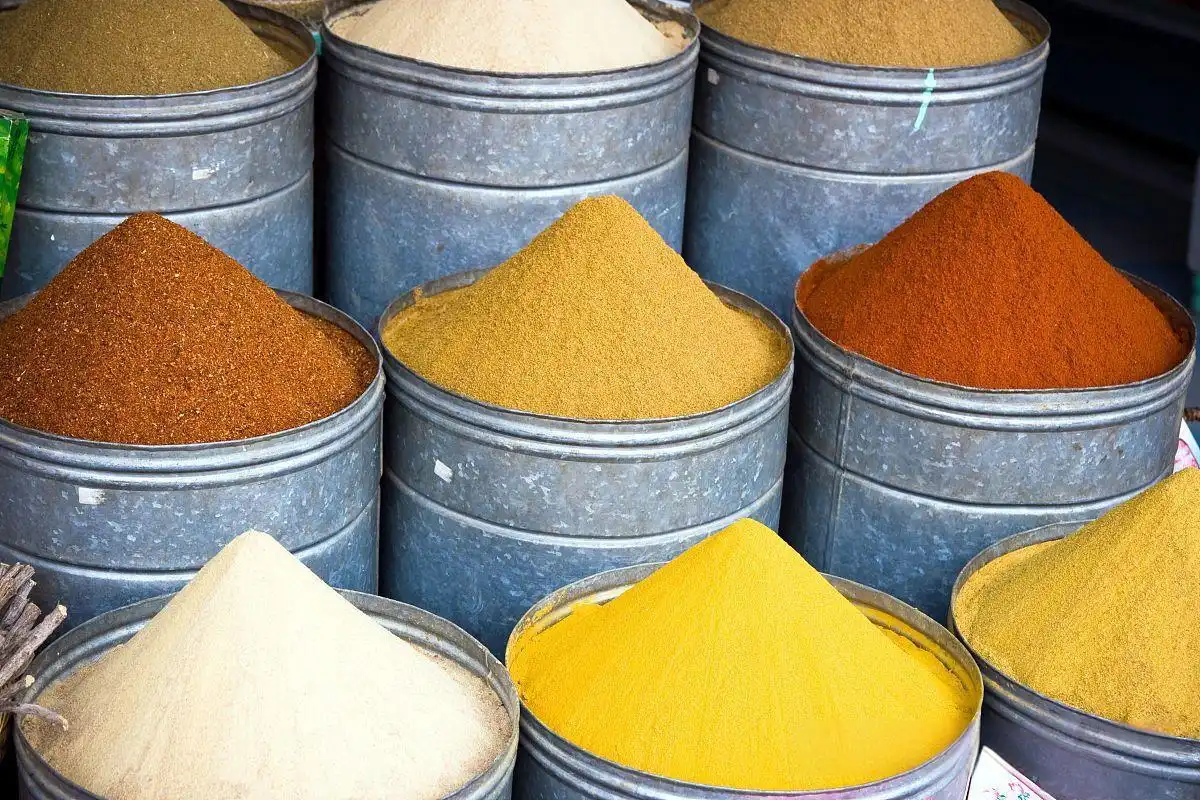 How does Aluminium Hydroxide Powder act as a flocculant in water treatment?